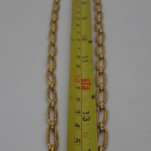 Antiquities Couture NWT Goldtone Maria Antoinette Square Locket Adj to 30" - Picture 9 of 16